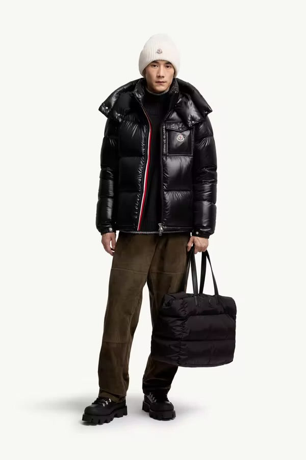 Montbeliard short hooded down jacket
